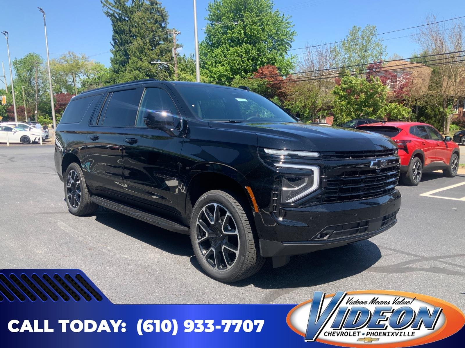 2026 Chevrolet Suburban RST 4WD's photo