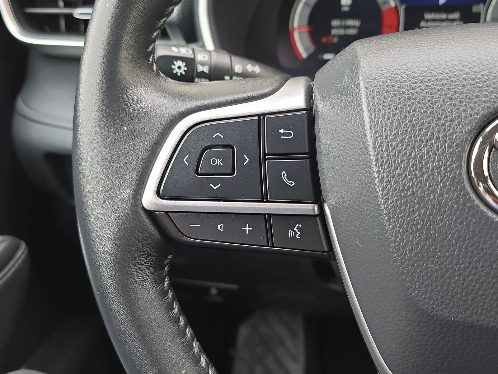 2025 Toyota Highlander XSE - Photo 20