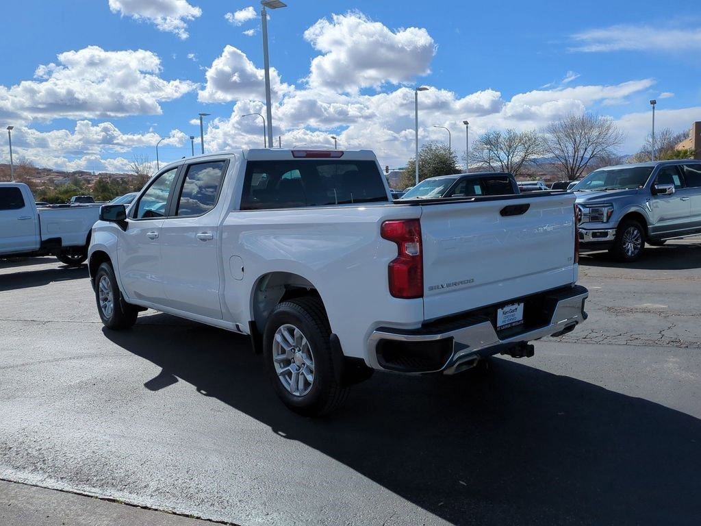 Used 2024 White Chevrolet LT image 5