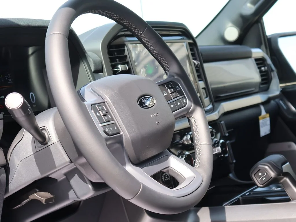 New 2026 Agate Black Metallic Ford Lariat® image 25