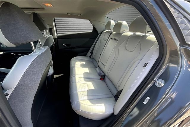 2024 Hyundai Elantra Limited - Photo 23