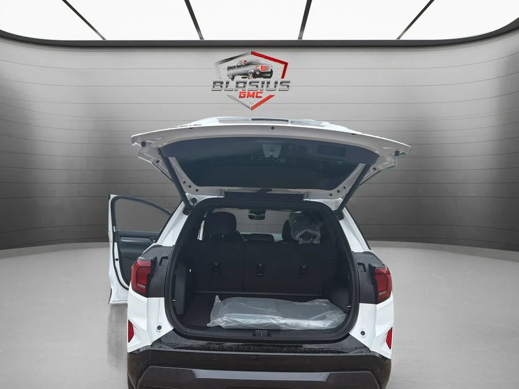 2026 GMC Terrain AT4 - Photo 14