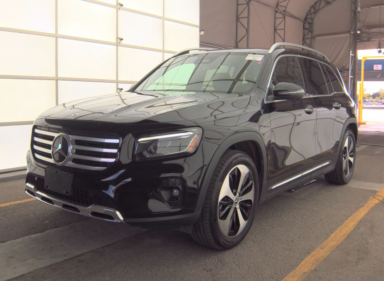 Used 2025 Black Mercedes-Benz GLB 250 image 2