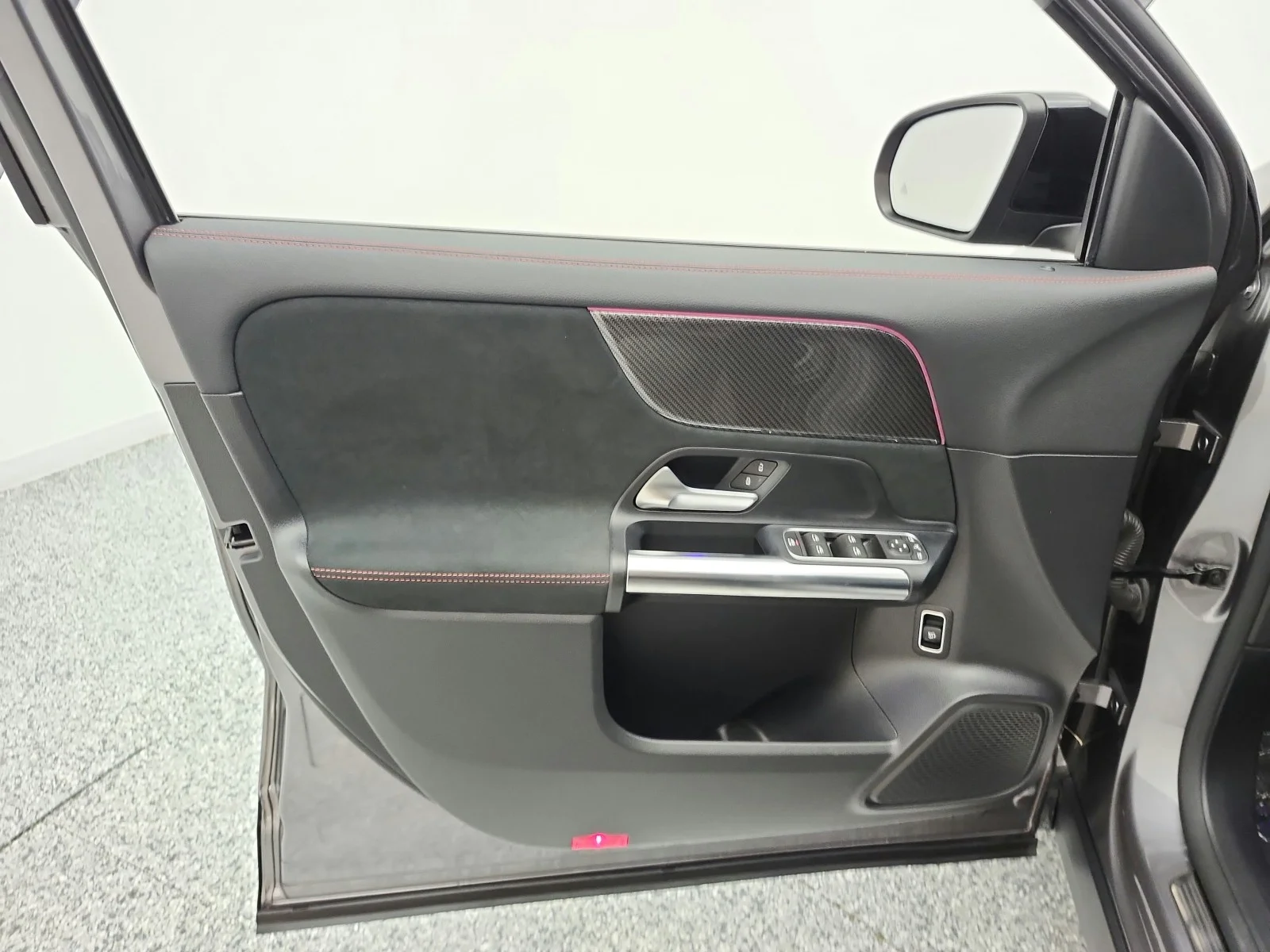Used 2022 Mountain Grey Metallic Mercedes-Benz GLA 250 SUV image 14