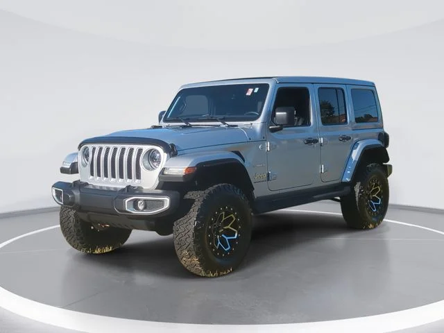 Used 2023 Silver Jeep Sahara image 1