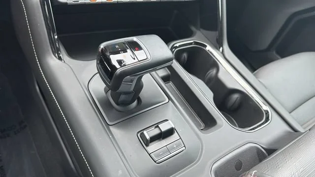 Used 2023 Sterling Metallic GMC AT4X image 30