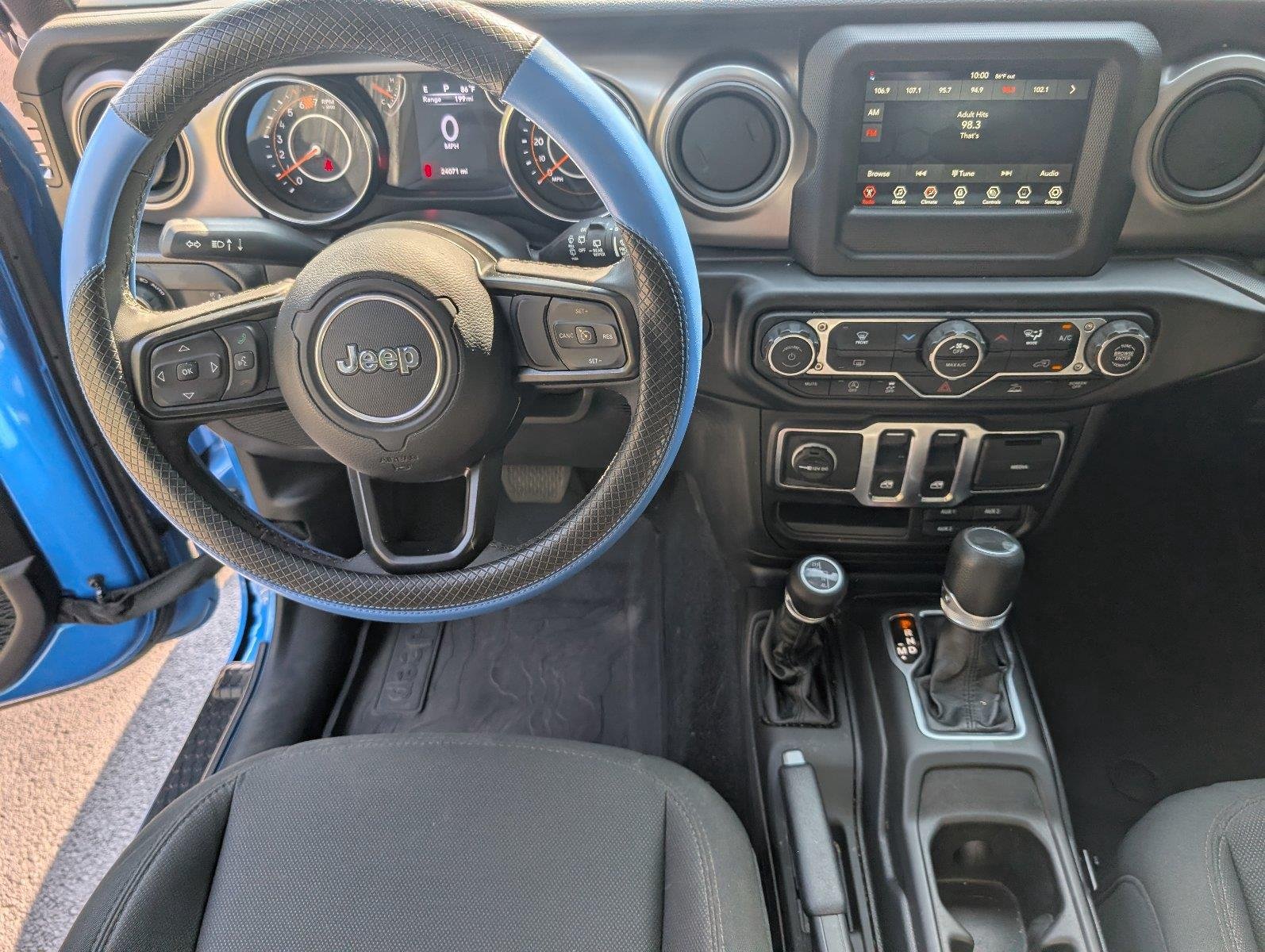 Used 2023 Hydro Blue Pearlcoat Jeep Sport S image 32