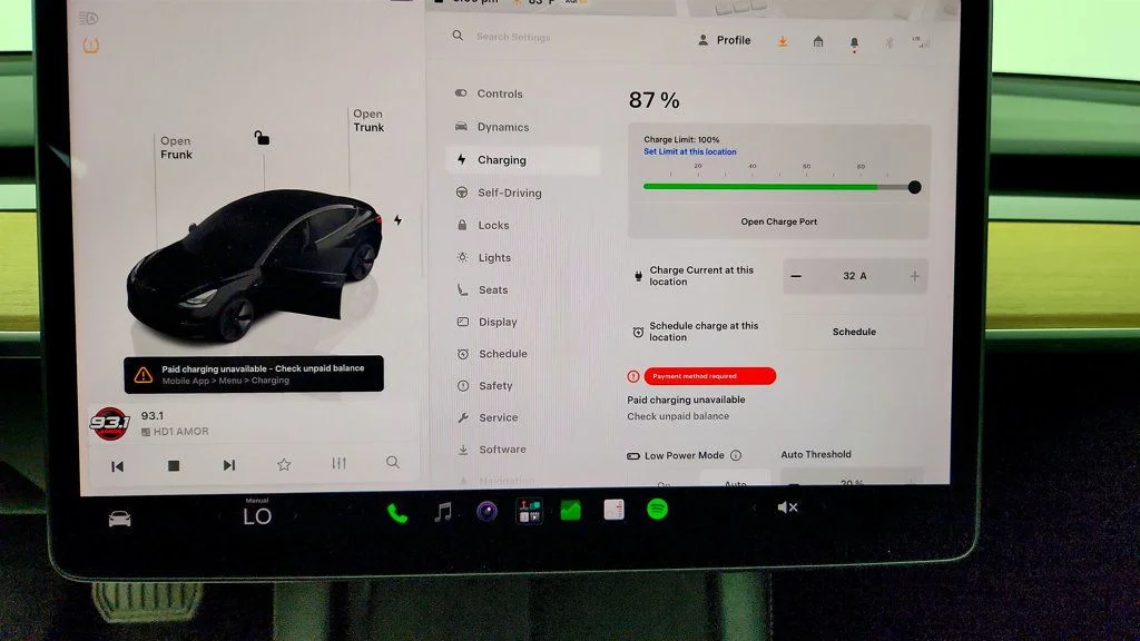 Used 2023 Solid Black Tesla RWD image 18