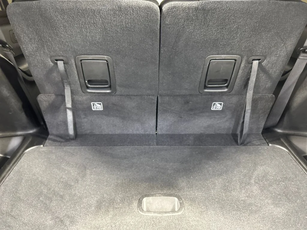 Used 2024 Silver Jeep Altitude X image 22