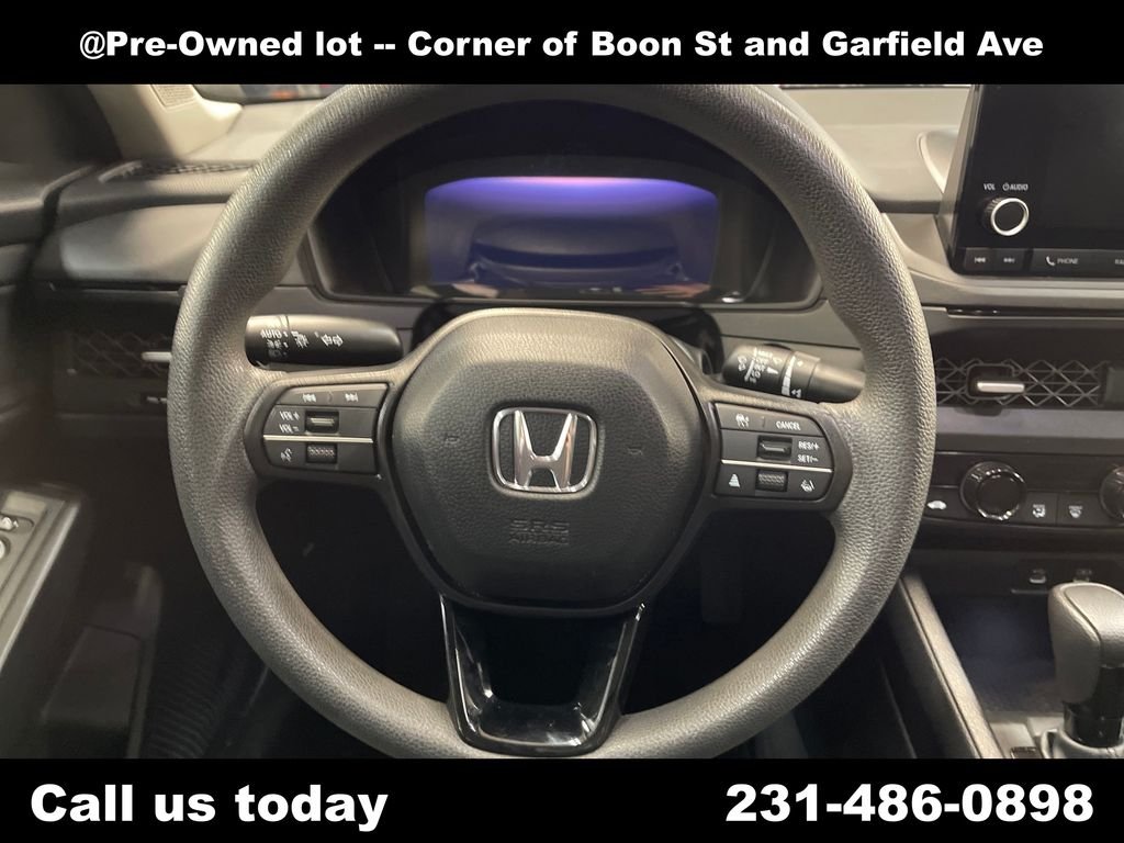 Used 2024  Honda EX image 19