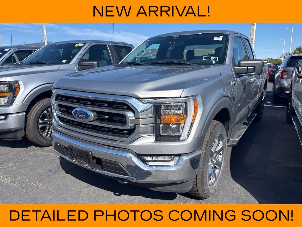Certified Used 2023 Silver Metallic Ford XLT image 1