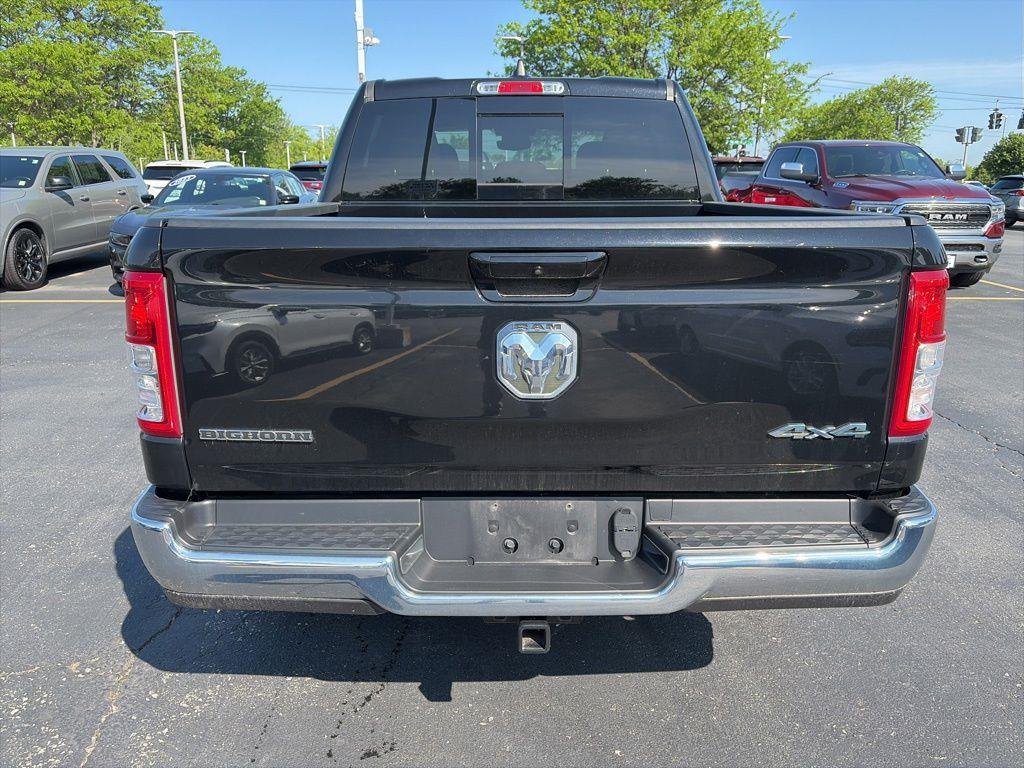 Used 2022 Diamond Black Ram Big Horn/Lone Star image 7