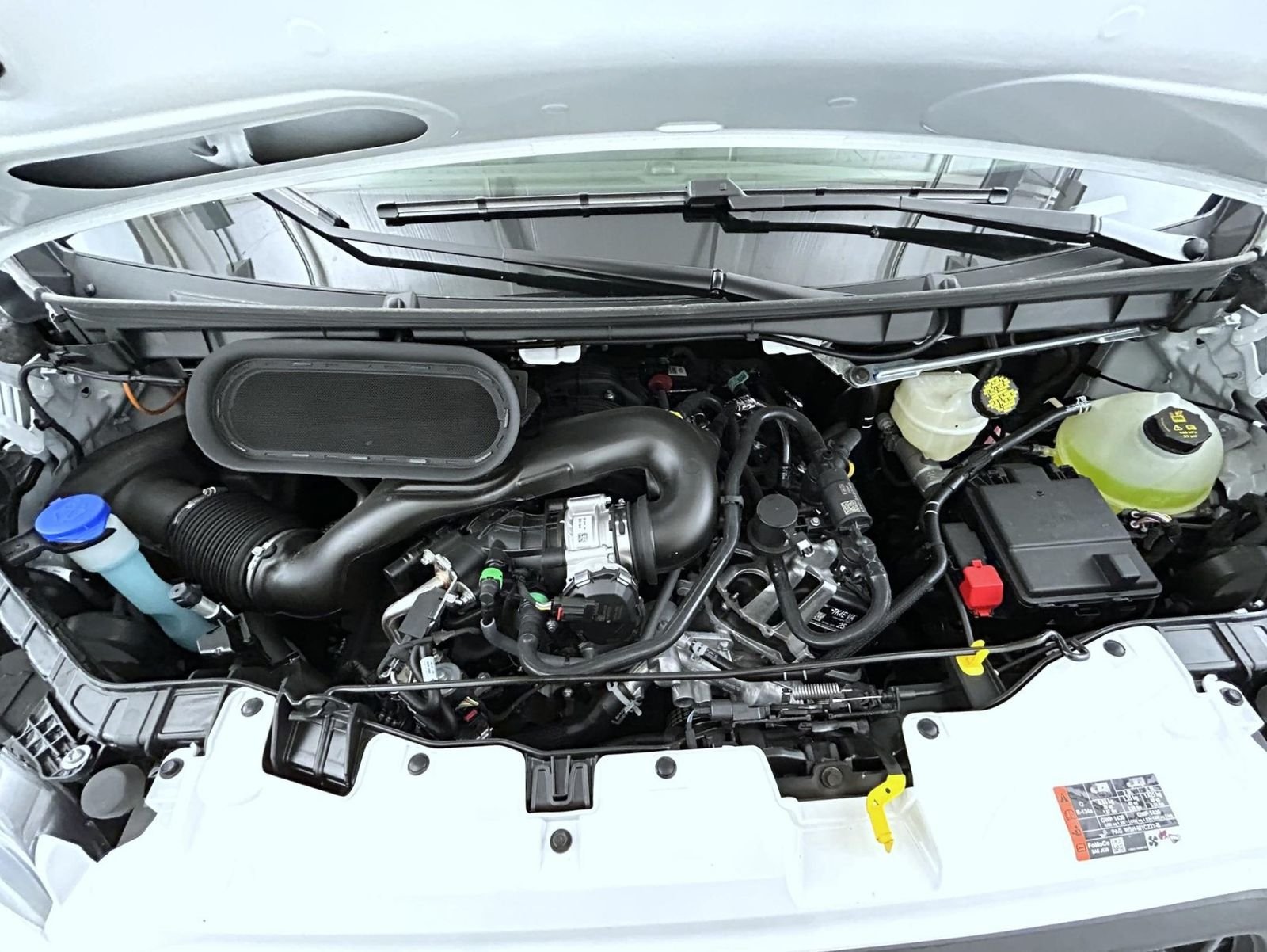 New 2026 Oxford White Ford XL image 22