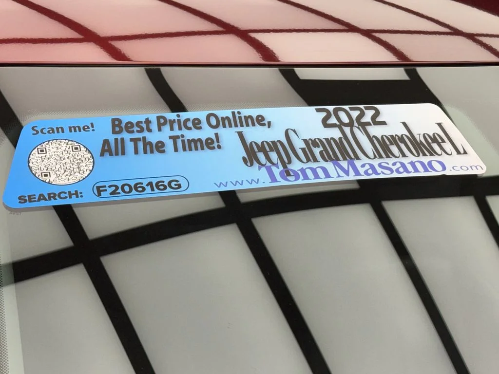 Certified Used 2022 Velvet Jeep Limited image 6