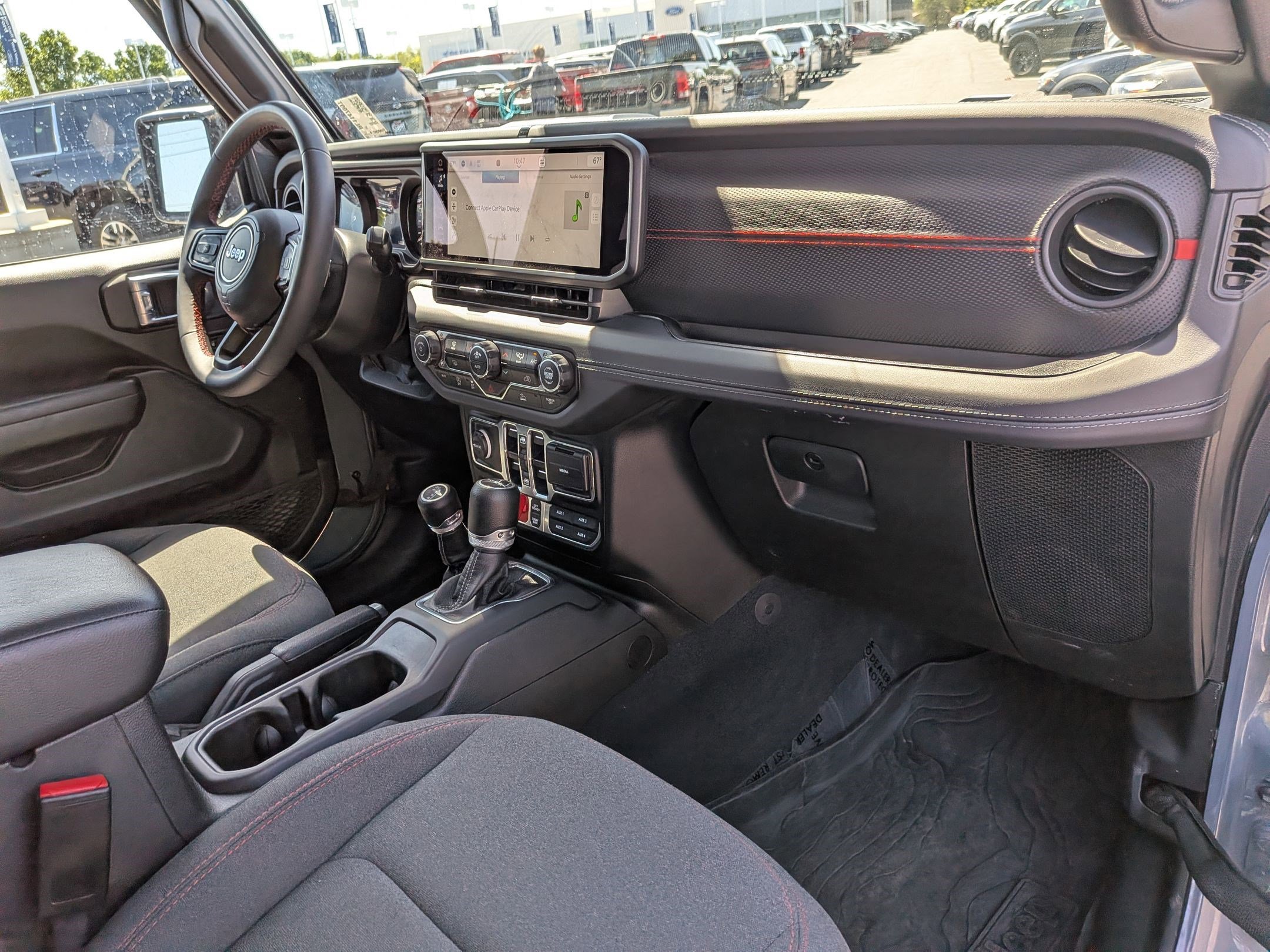 Used 2024 Anvil Clearcoat Jeep Rubicon image 32