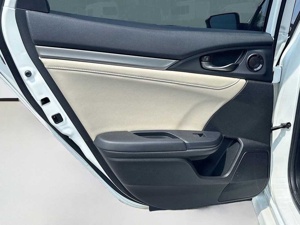 Used 2019  Honda EX-L image 15