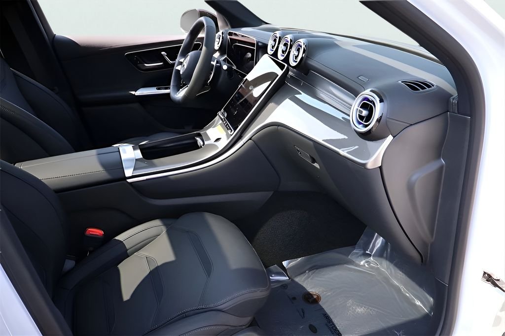 2025 Mercedes-Benz GLC AMG GLC63 S - Photo 16