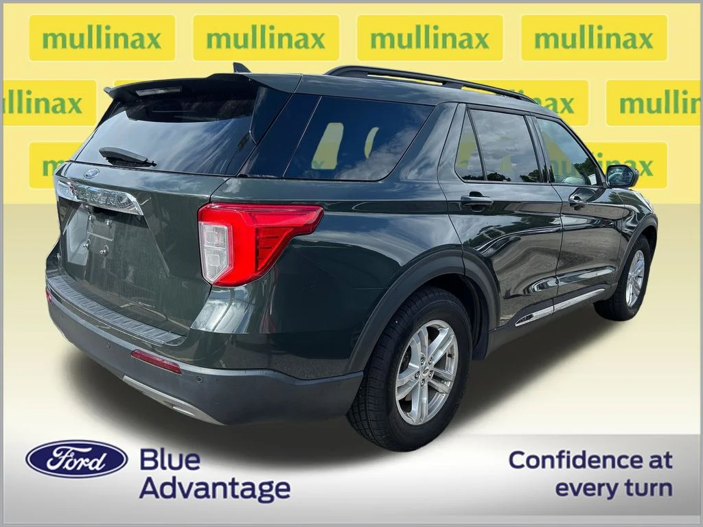 Certified Used 2022 Green Ford XLT image 2