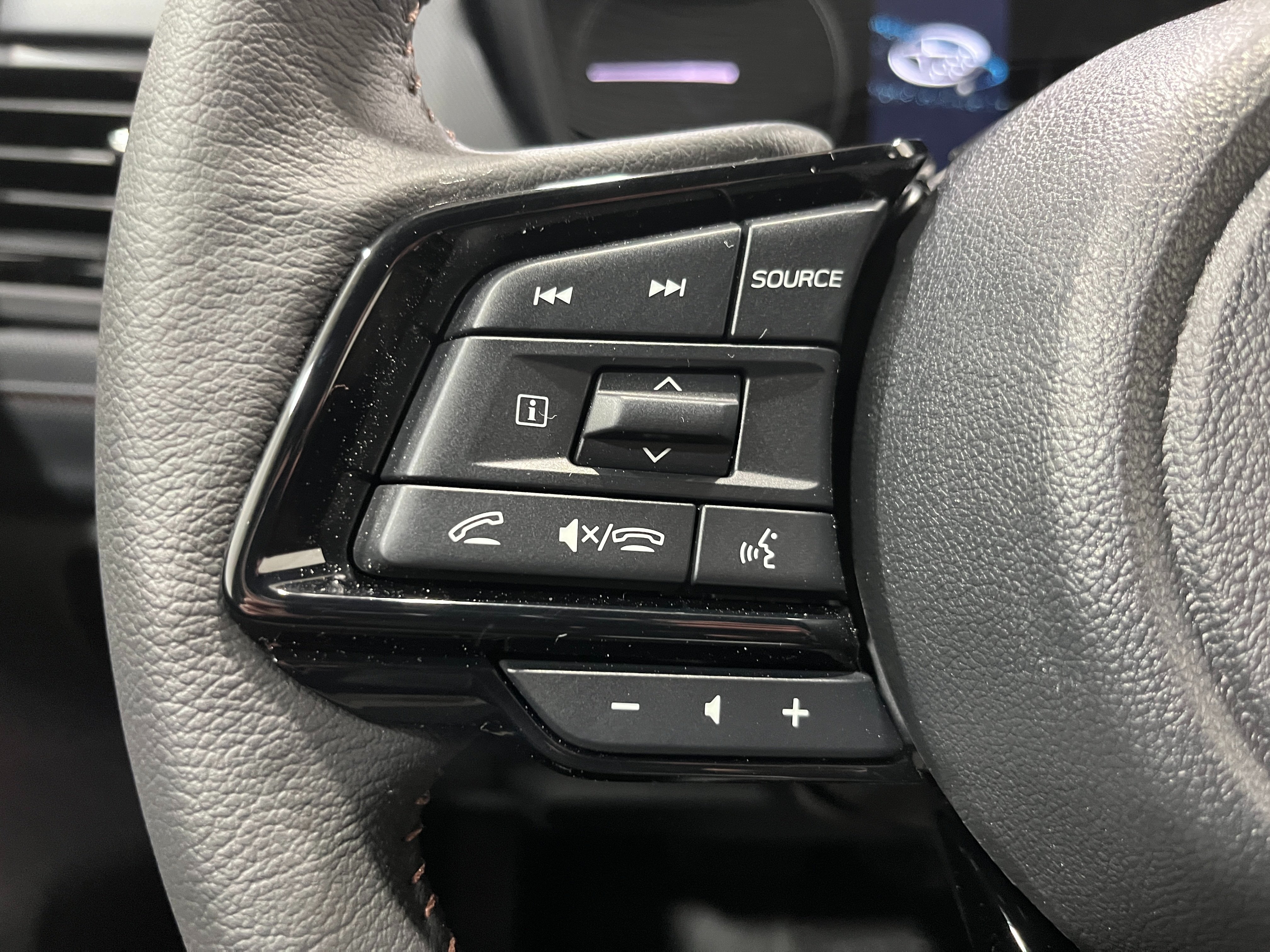 New 2026 CRYSTAL BLACK SILICA Subaru Touring image 17
