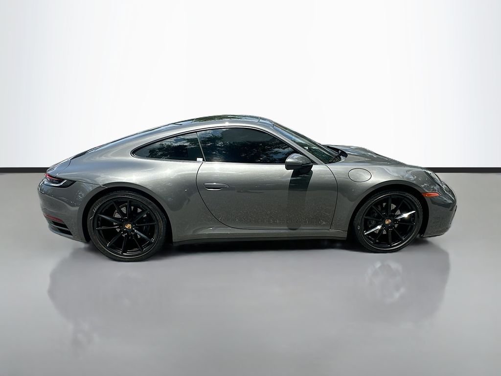 Used 2020  Porsche  image 4