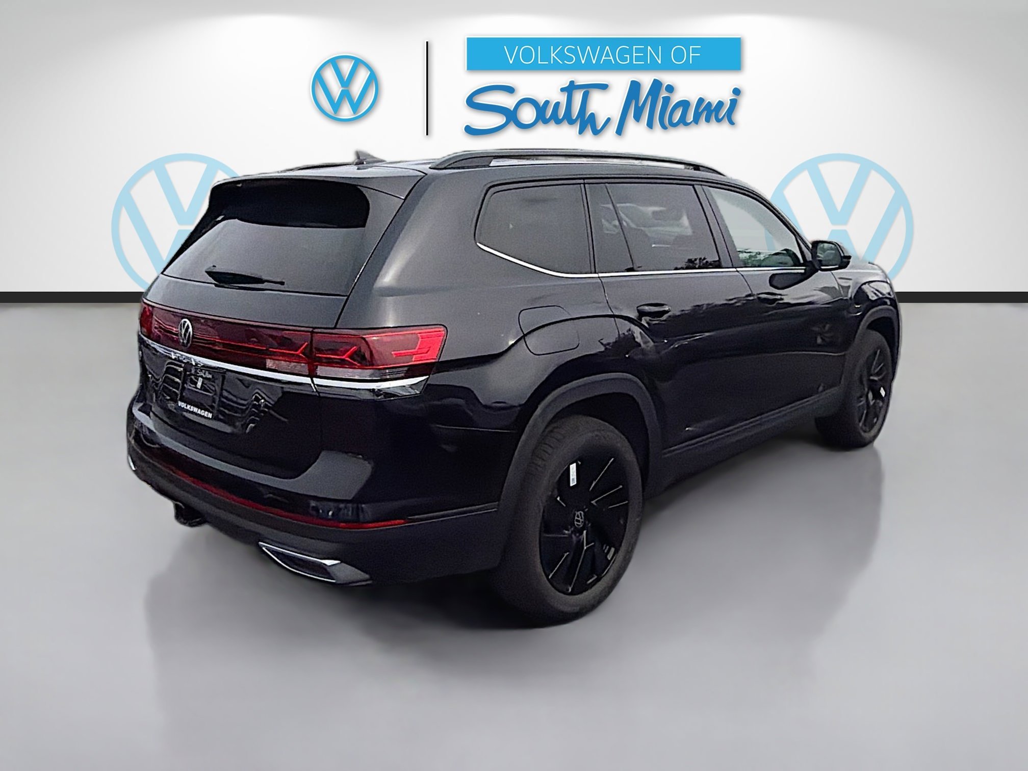 New 2026 Black Volkswagen 2.0T SE w/Technology image 7