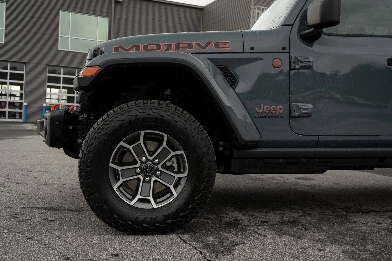 New 2026 Anvil Clearcoat Jeep Mojave X image 4