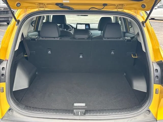 Used 2023 Yellow Kia Nightfall image 11