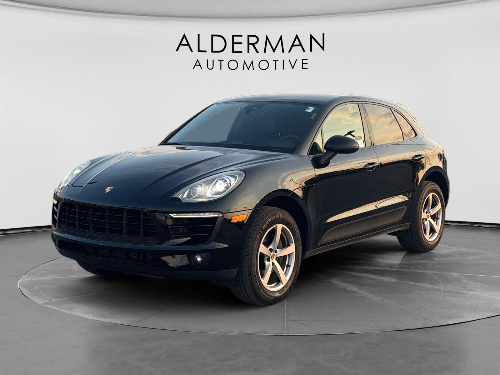 2017 Porsche Macan Base