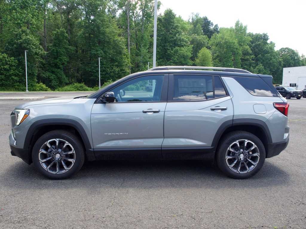 New 2026 Sterling Metallic GMC Elevation image 4