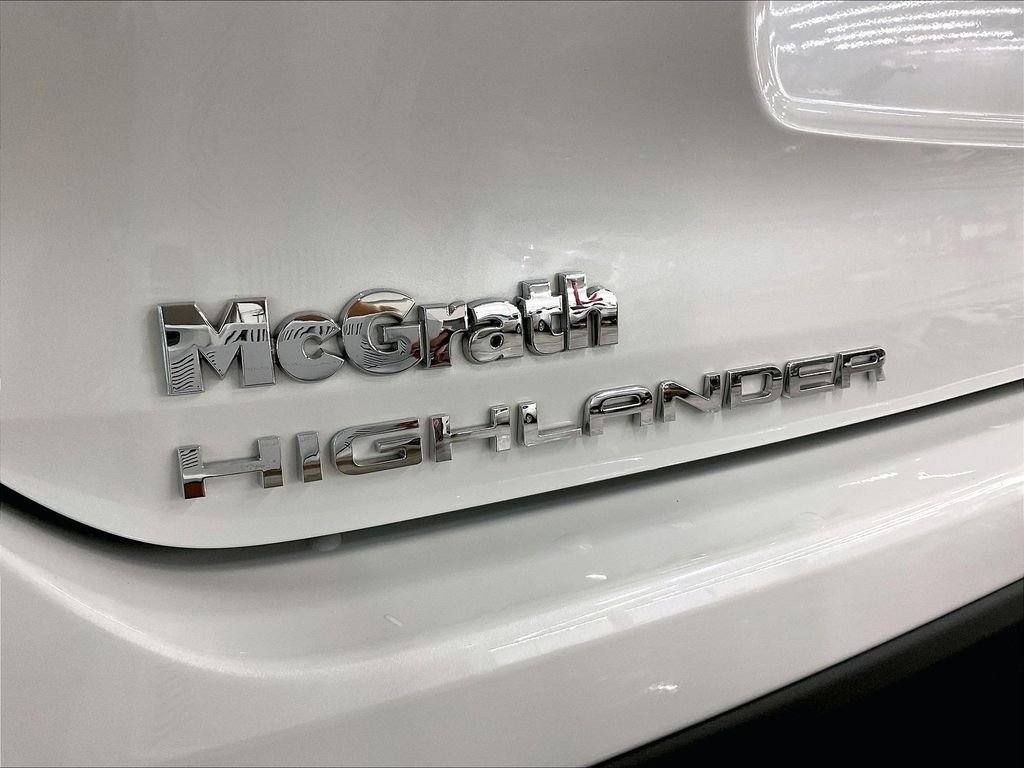 Used 2023 Beige Toyota L image 12