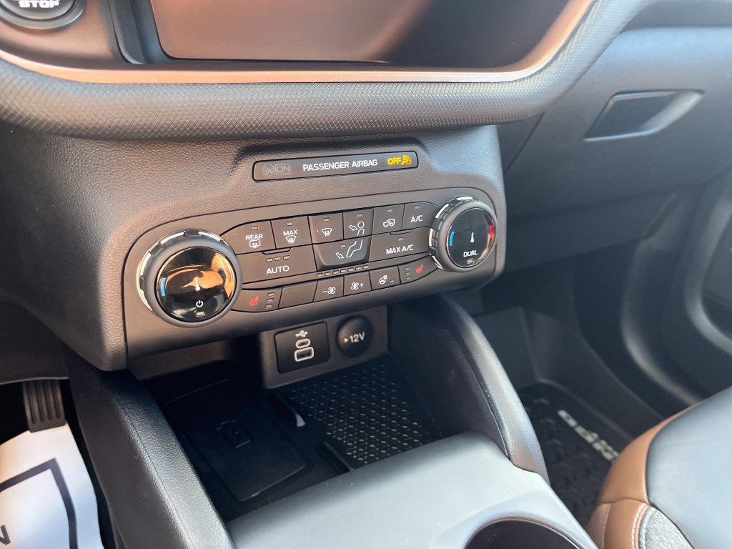 Used 2023 Blue Ford Outer Banks image 20
