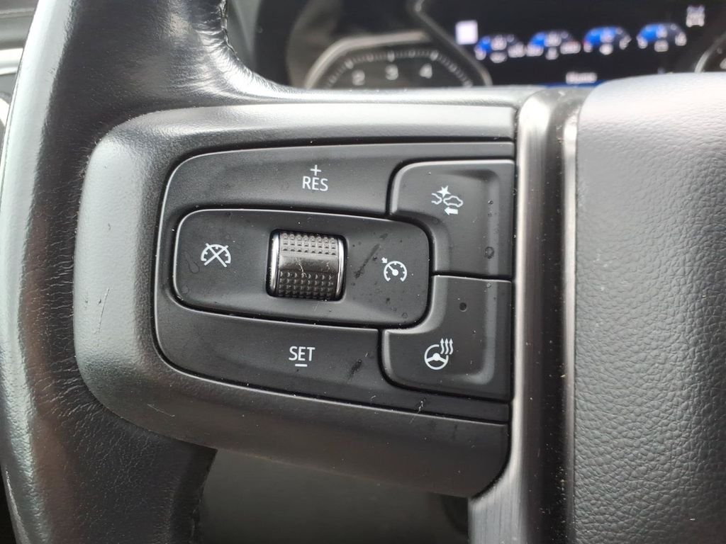Used 2020 White GMC Denali image 37