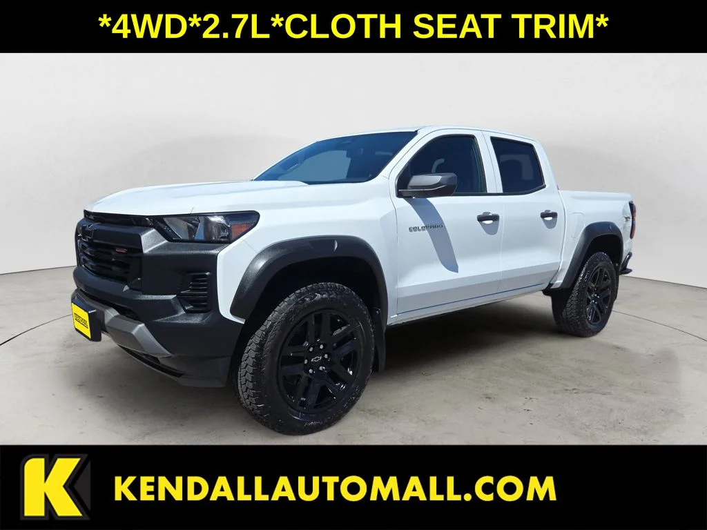 Used 2025 White Chevrolet Trail Boss image 1