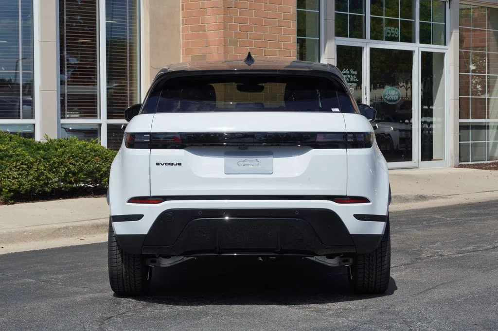 New 2026 Fuji White Land Rover S image 5