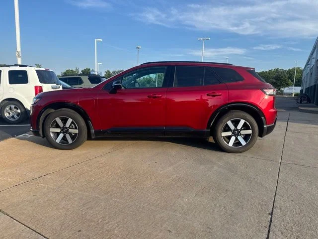 Used 2025 Red Honda Touring image 4