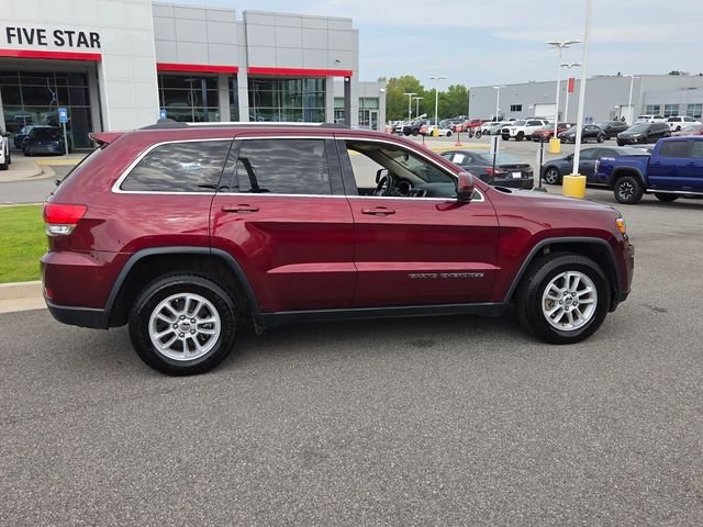 Used 2019 Red Jeep Laredo E image 12