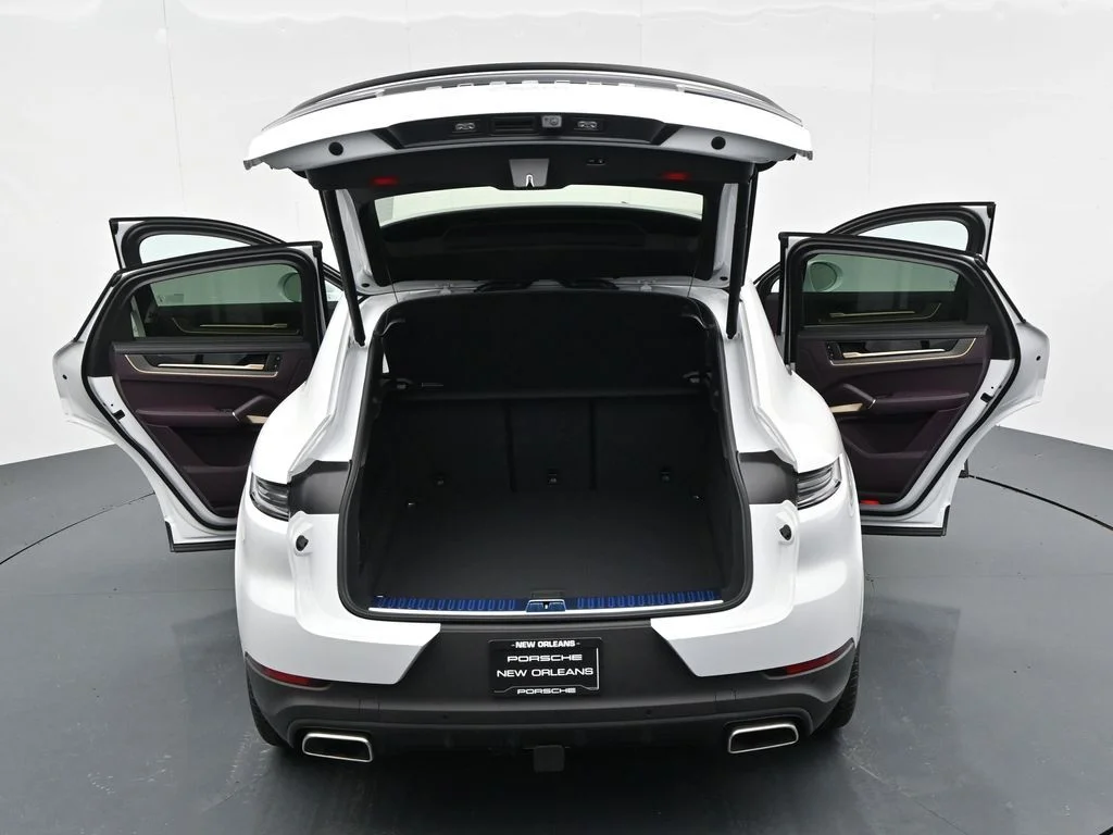 New 2026 White Porsche  image 26