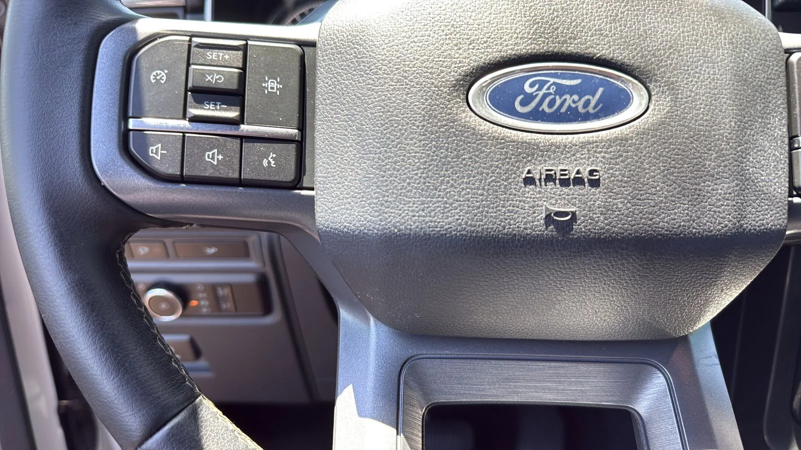 Used 2023 White Ford XLT image 13