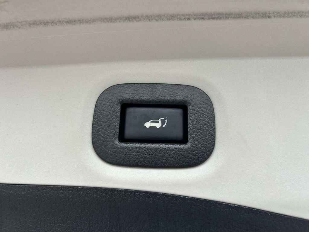 Used 2018 Magnetic Black Nissan SV image 20