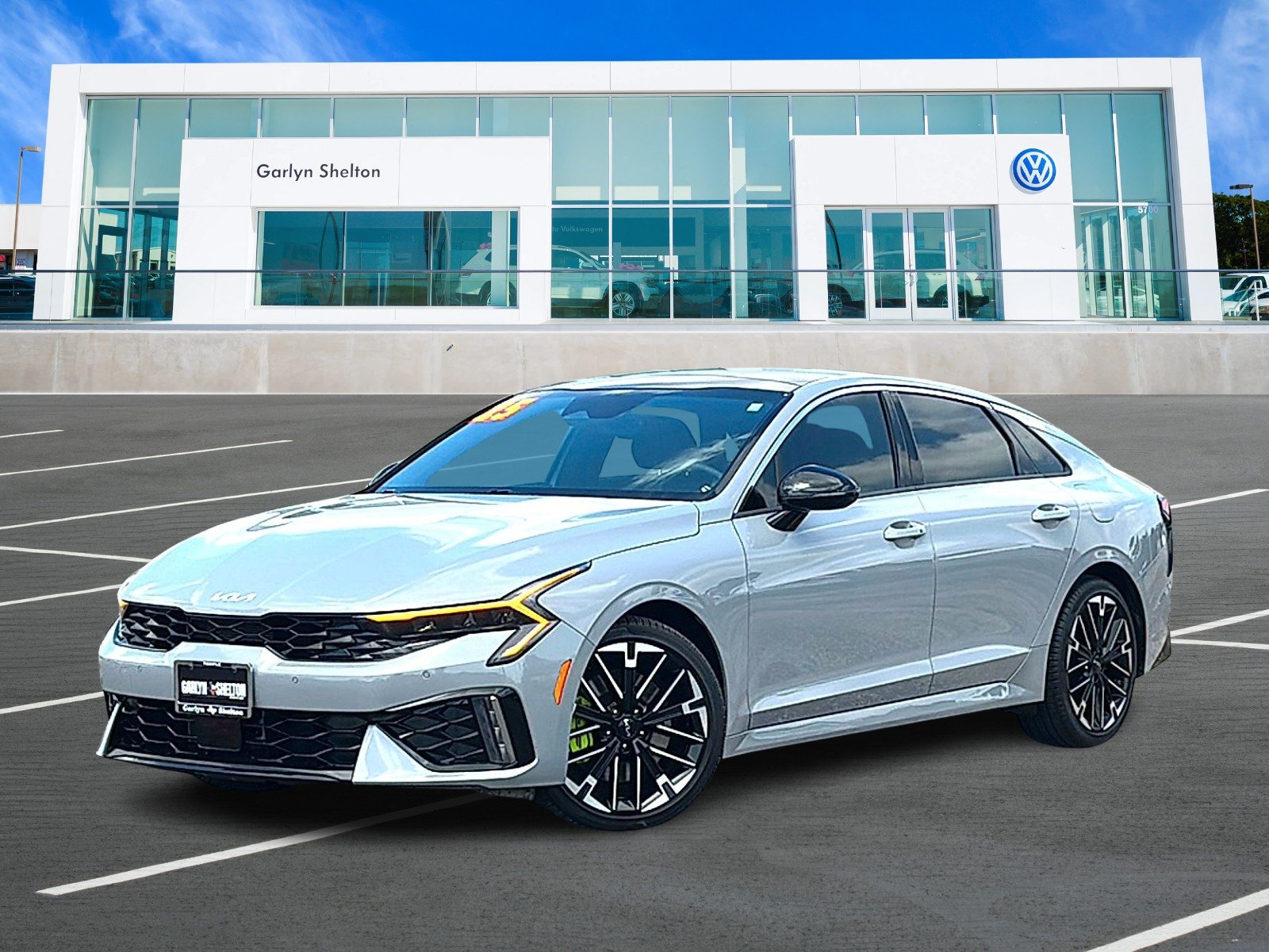 Used 2025 Wolf Gray Kia GT image 1