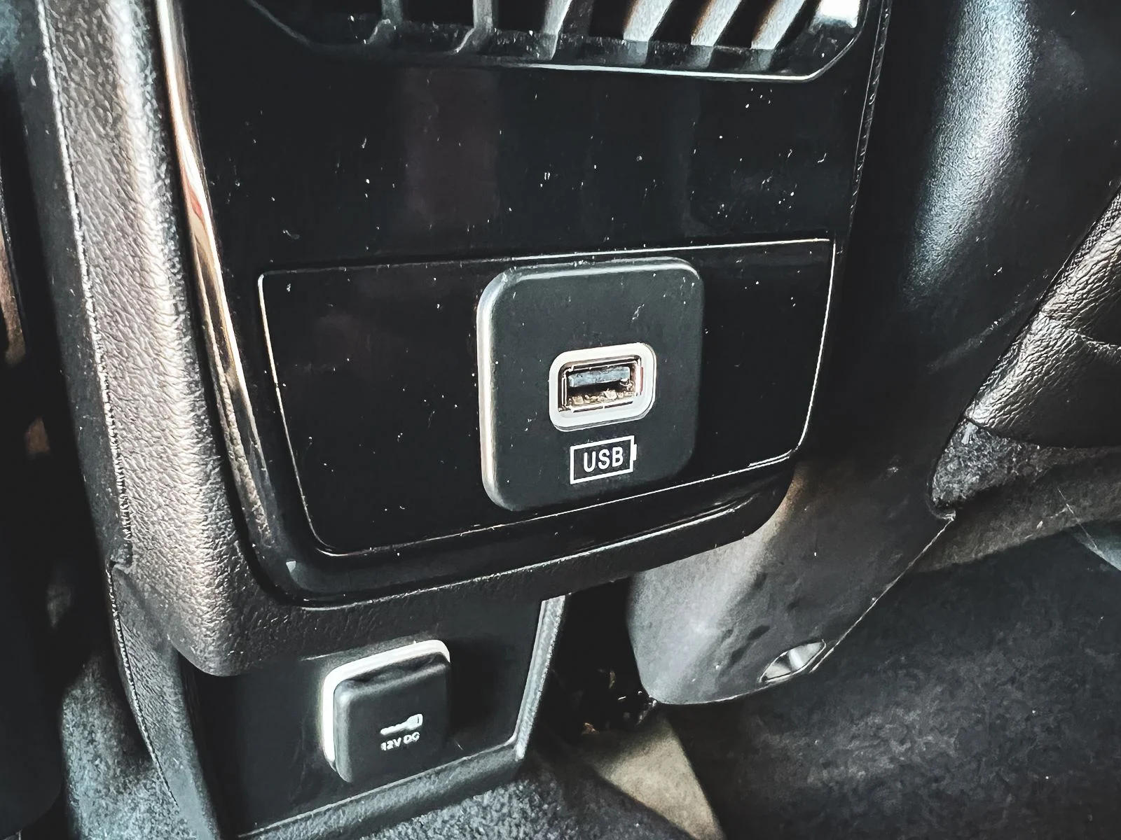 Used 2025 Red Jeep Limited image 18