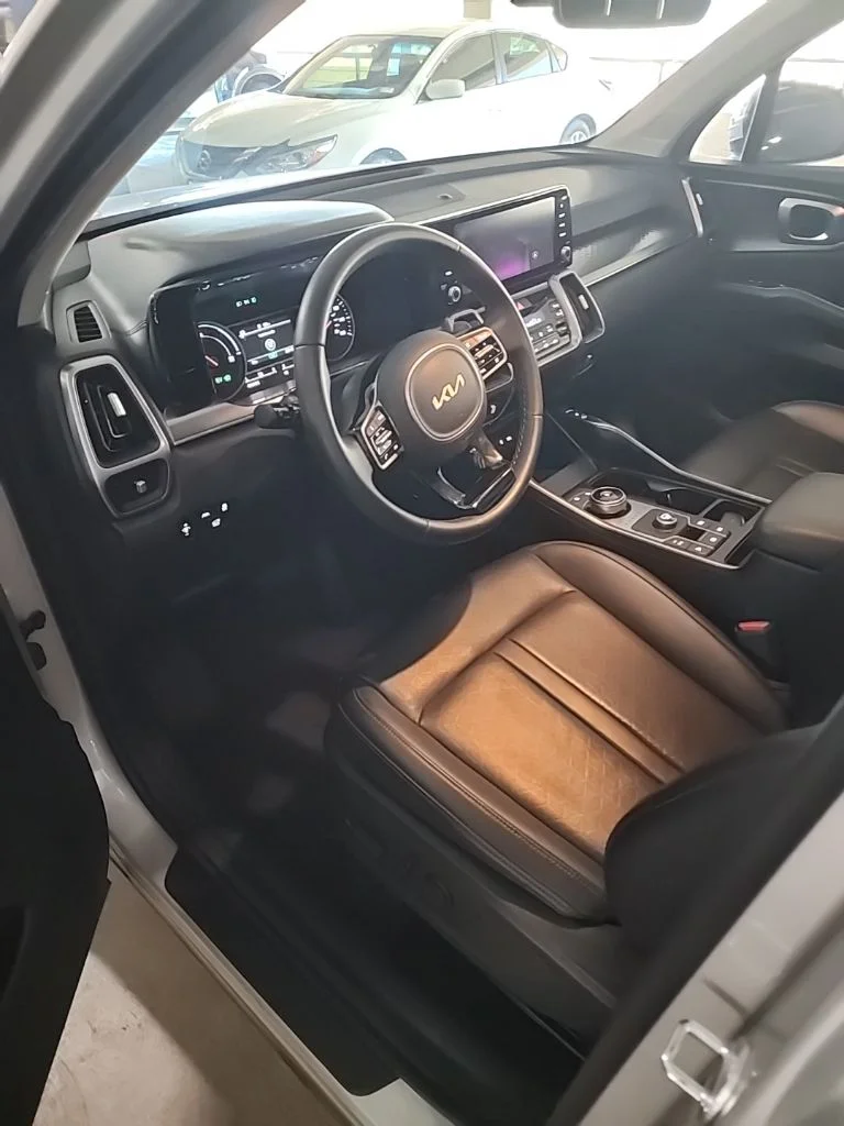 2023 Kia Sorento EX Hybrid - Photo 6