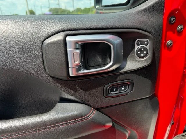 Used 2020 Red Jeep Rubicon image 12