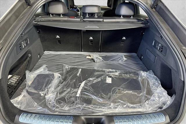 New 2026 MANUFAKTUR Alpine Grey Mercedes-Benz AMG® GLC 43 image 54