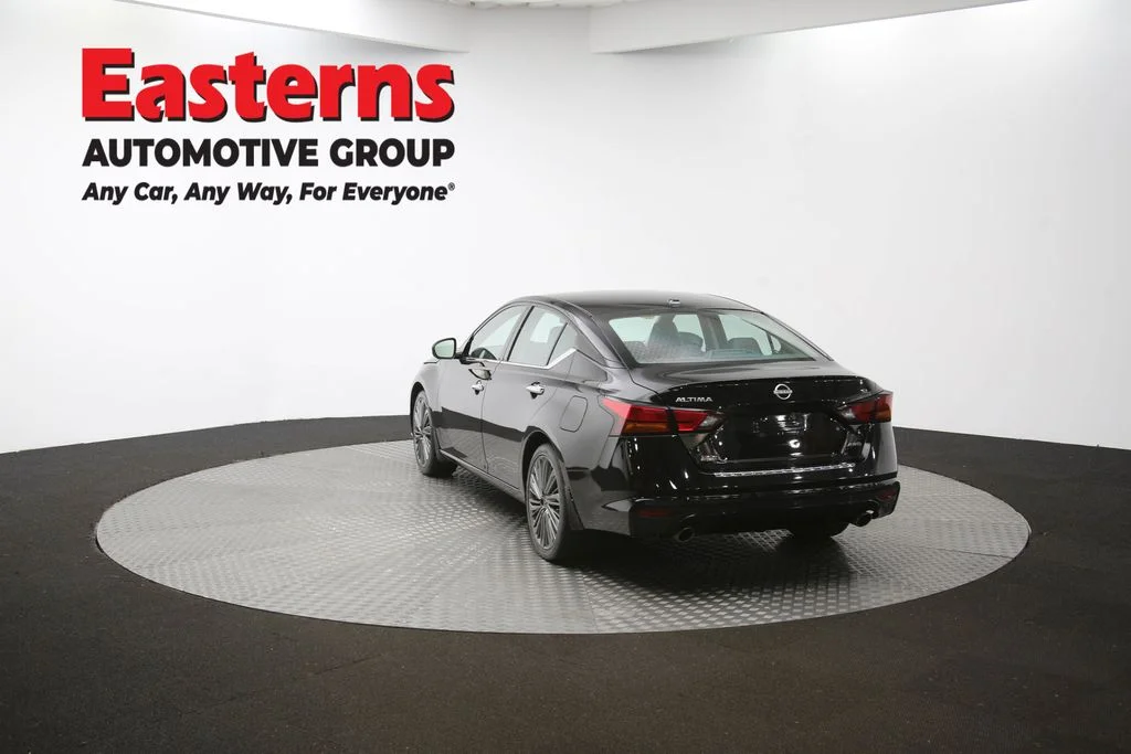 Used 2023 Black Nissan 2.5 SL image 66