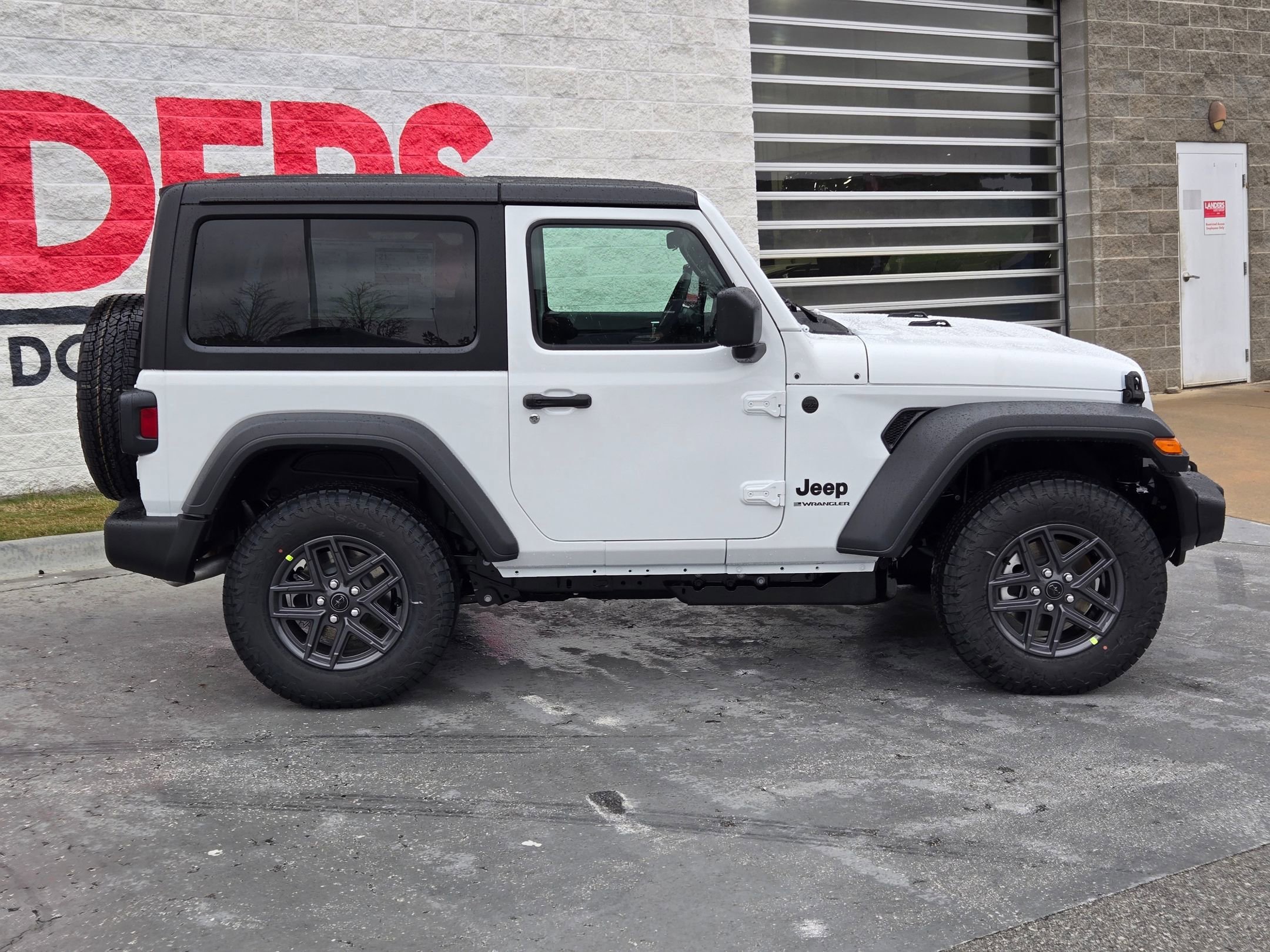 New 2026 Bright White Clear-Coat Exterior Paint Jeep Sport S image 8
