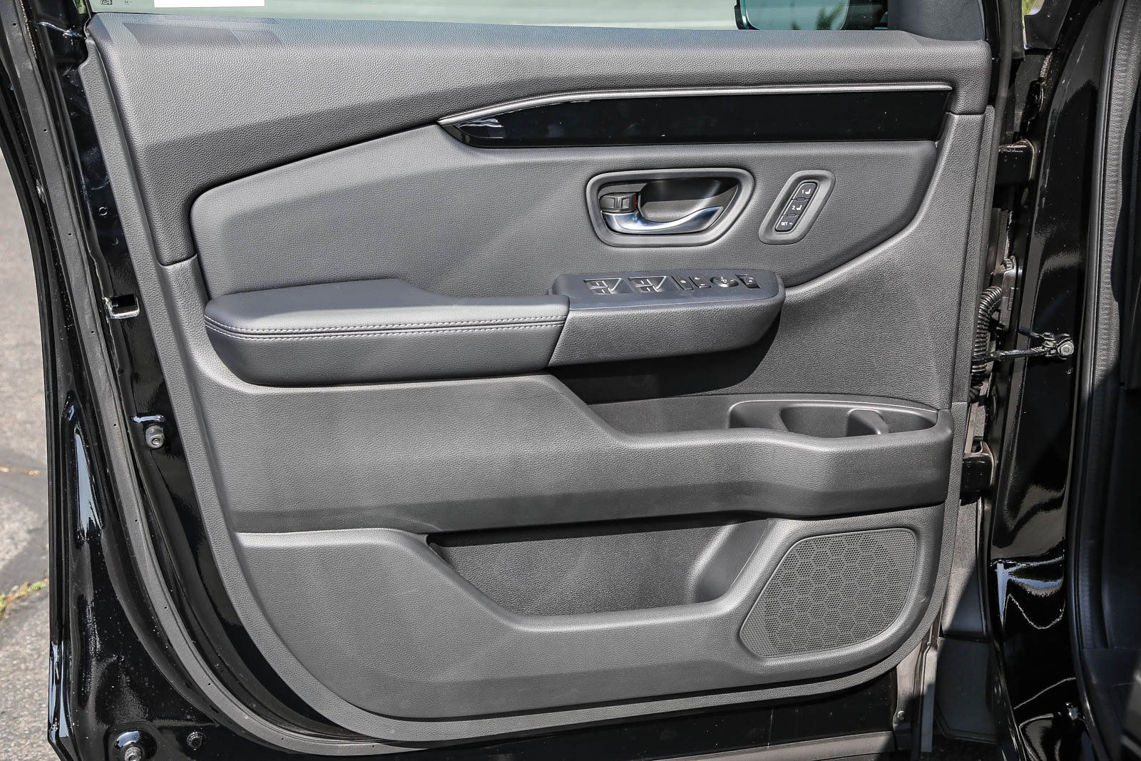 2025 Honda Pilot EX-L - Photo 23