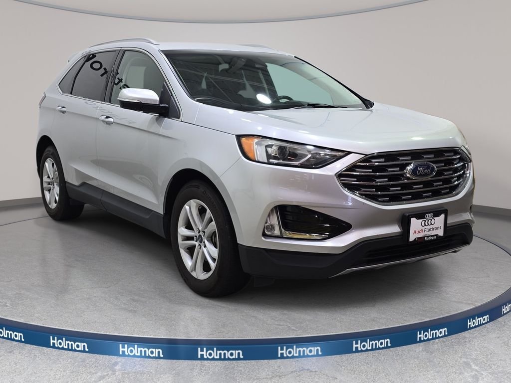 Used 2019 Silver Ford SEL image 4