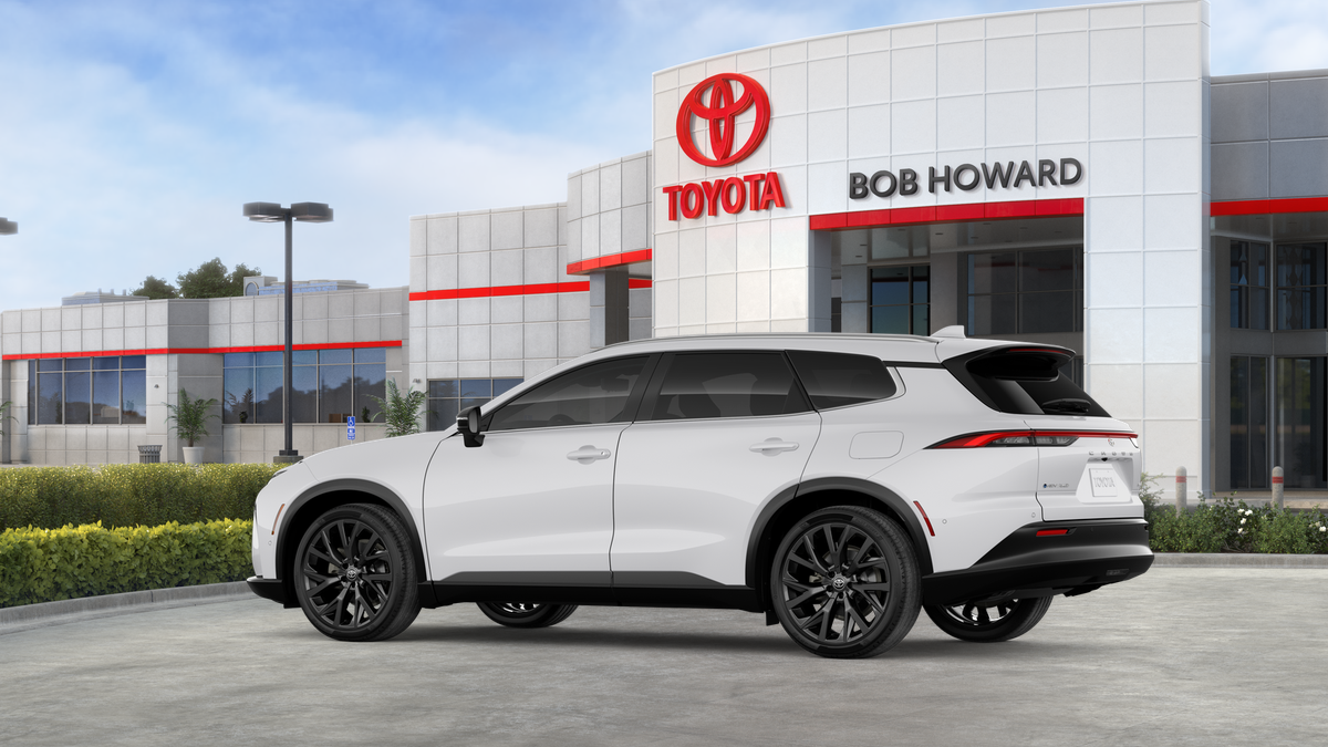 New 2026 Oxygen White Toyota Limited image 5