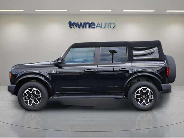 Used 2023 Black Ford Outer Banks image 3